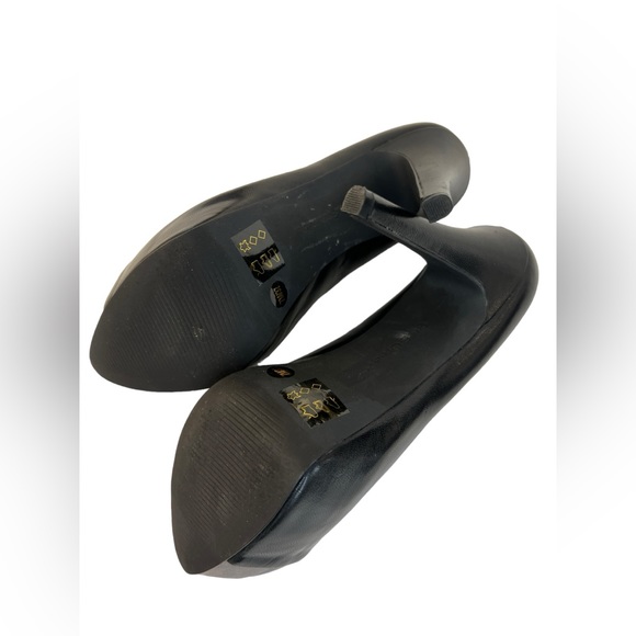 BCBGeneration black pumps - Picture 7 of 8